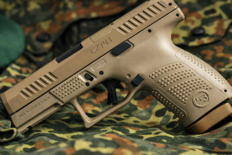 Německá armáda dává přednost Česku. Bundeswehr mění pistole a vítězí Česká zbrojovka. Jak o tom referuje německý tisk?