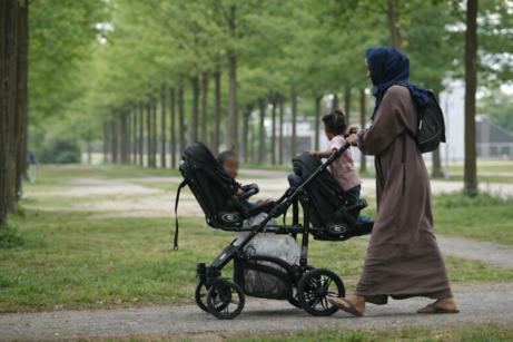 Německo přiznává problém: Integrace žen mezi žadateli o azyl selhává. Situace je „dramatická“