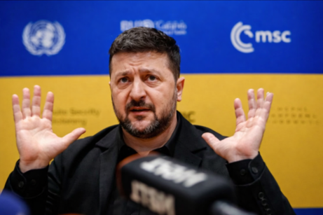 „Putin ztrácí 35 000 lidí měsíčně. Nejsem si jistý, zda o tom ví,“ řekl Zelenský na Mnichovské bezpečnostní konferenci