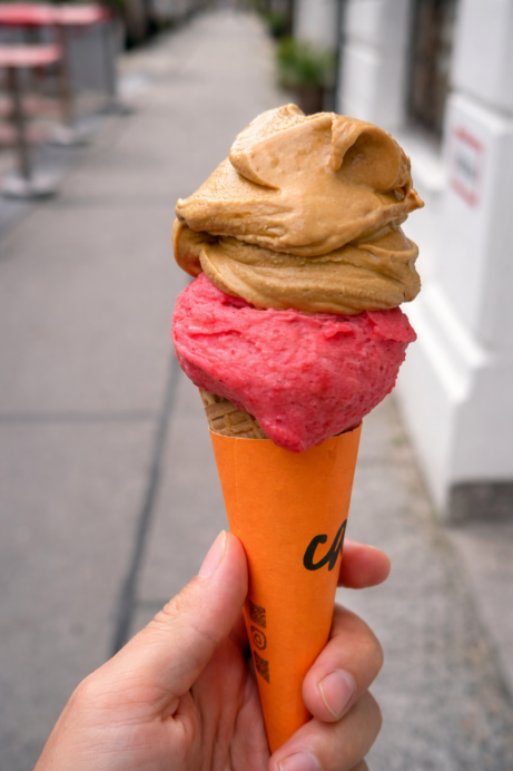 Kolik stojí kopeček zmrzliny ve Vídni? Přehled cen 2026 a srovnání s Českem