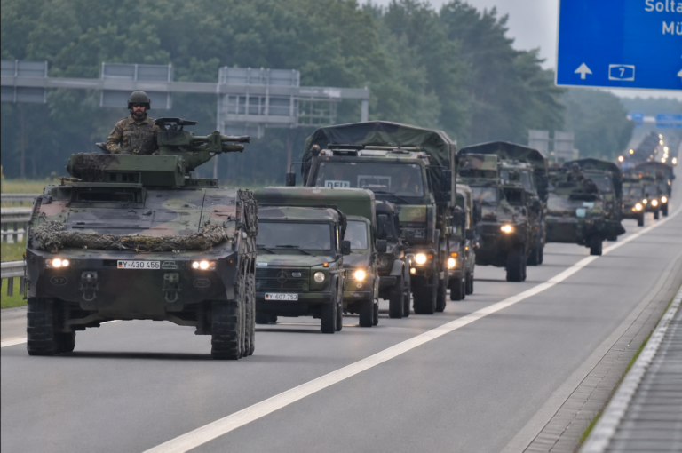 Německo připravuje nouzové plány pro případ vlády AfD. Obává se blokování přesunů vojsk NATO